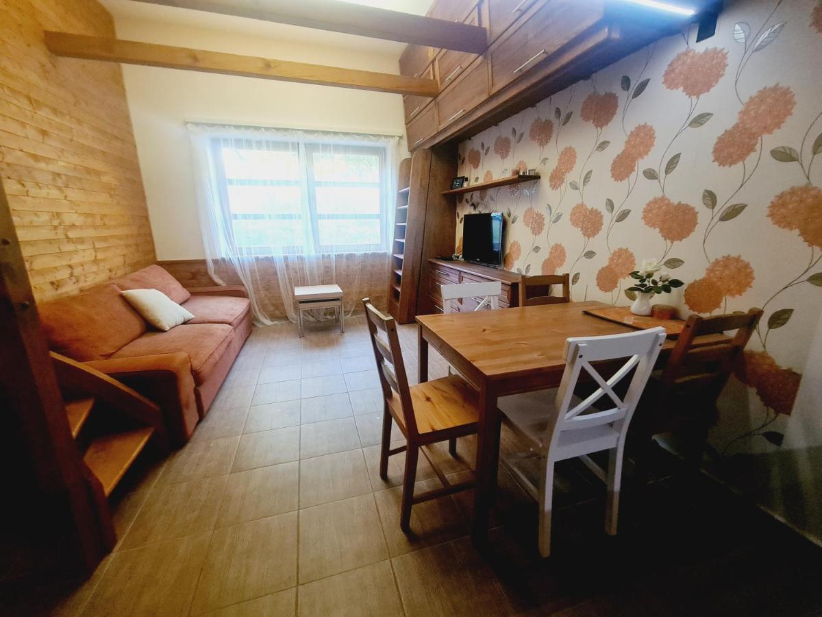 Cihlarka - Lisci Doupe 110 Apartment Пец под Снежко Екстериор снимка